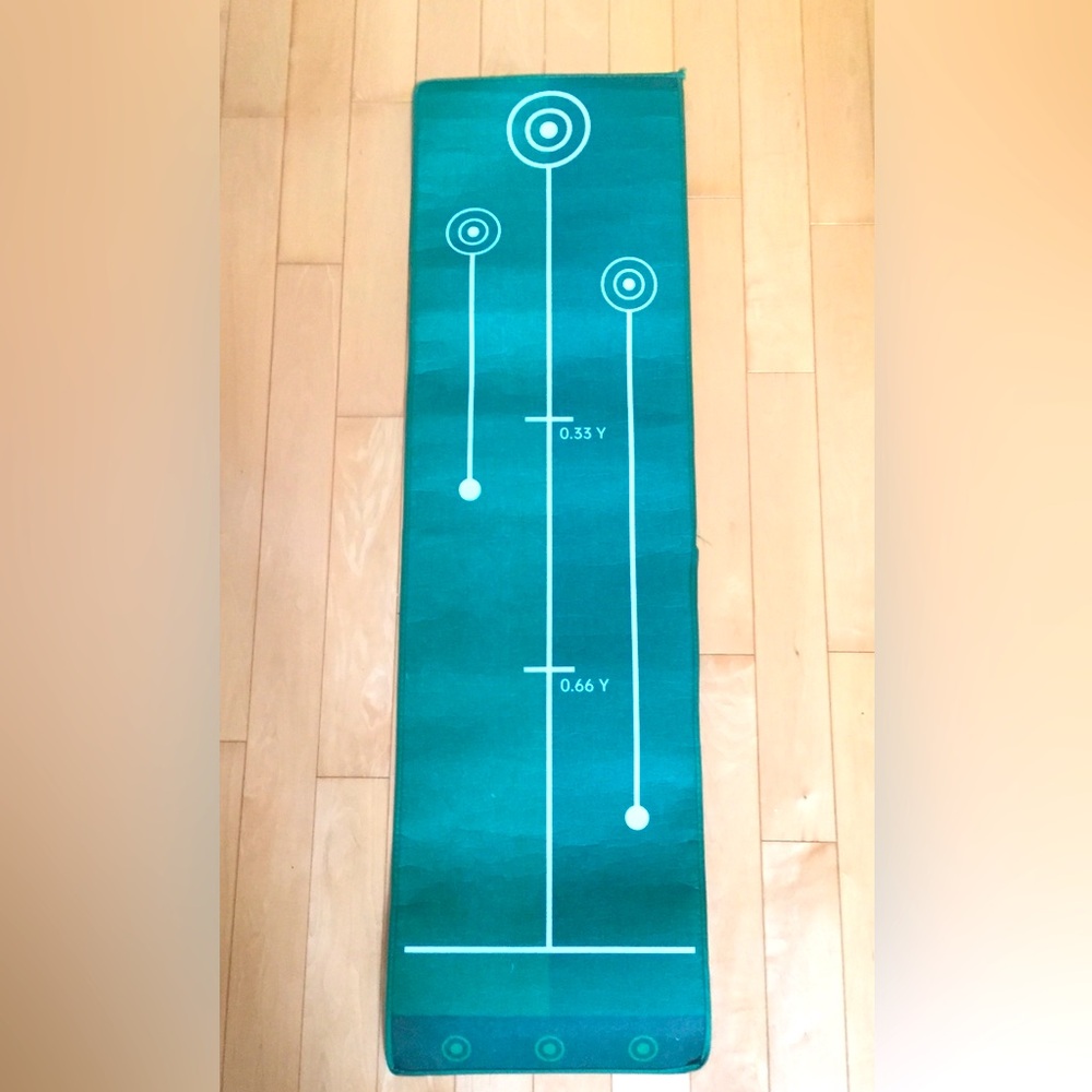 ☀️SUMMER CLEARANCE ITEM☀️
 Golf Putting Mat for Toddlers
46”x14”